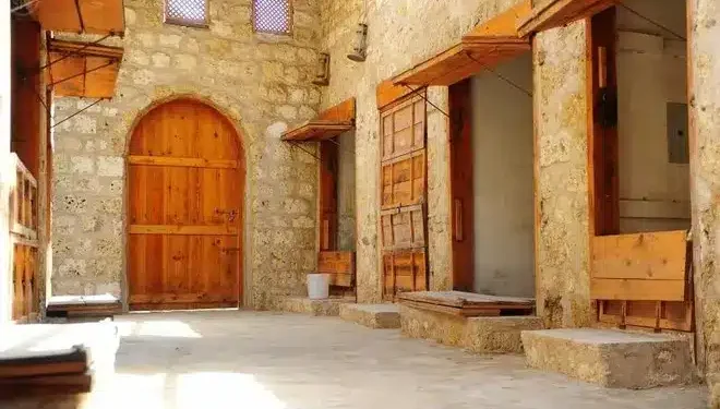 سوق الليل في ينبع: رحلة عبر الزمن بين التراث والتجربة الفريدة سوق الليل في ينبع: رحلة عبر الزمن بين التراث والتجربة الفريدة