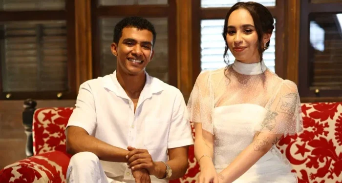 قصة حقيقية من جدة عام 1987: بطلة فيلم ‘سلمى وقمر’ تكشف أسرار علاقة فتاة سعودية بسائقها السوداني في الثمانينات قصة حقيقية من جدة عام 1987: بطلة فيلم ‘سلمى وقمر’ تكشف أسرار علاقة فتاة سعودية بسائقها السوداني في الثمانينات