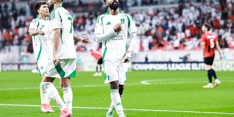 الأهلي يحقق فوزًا كبيرًا على الريان القطري بثلاثية في دوري أبطال آسيا الأهلي يحقق فوزًا كبيرًا على الريان القطري بثلاثية في دوري أبطال آسيا