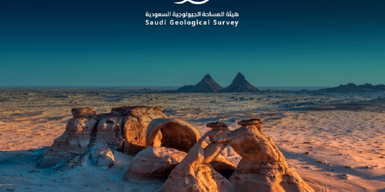 جبل المحجة.. أعجوبة صخرية بنقوش ثمودية تحكي تاريخ حائل جبل المحجة.. أعجوبة صخرية بنقوش ثمودية تحكي تاريخ حائل