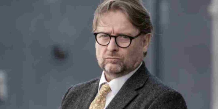 ديفيد ميلر: الأكاديمي الجريء الذي أشعل الجدل بسبب مواقفه السياسية من هو ديفيد ميلر ديفيد ميلر: الأكاديمي الجريء الذي أشعل الجدل بسبب مواقفه السياسية من هو ديفيد ميلر