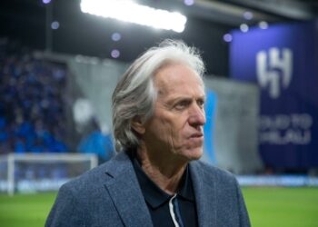 بعد الخسارة من الأهلي.. جيسوس: نمر بفترة صعبة