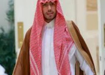 مشهور بن عبدالله بن عبدالعزيز ويكيبيديا من هو الأمير مشهور بن عبدالله بن عبدالعزيز؟ سيرة وأسرار نجل الملك عبدالله مشهور بن عبدالله بن عبدالعزيز ويكيبيديا من هو الأمير مشهور بن عبدالله بن عبدالعزيز؟ سيرة وأسرار نجل الملك عبدالله