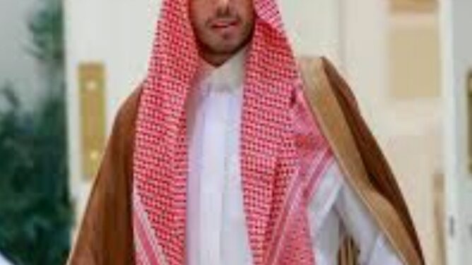 مشهور بن عبدالله بن عبدالعزيز ويكيبيديا من هو الأمير مشهور بن عبدالله بن عبدالعزيز؟ سيرة وأسرار نجل الملك عبدالله مشهور بن عبدالله بن عبدالعزيز ويكيبيديا من هو الأمير مشهور بن عبدالله بن عبدالعزيز؟ سيرة وأسرار نجل الملك عبدالله